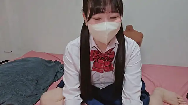 Hina-ooo online show from 04-18-26, 01:57