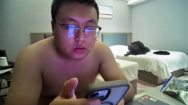 Snapshot of peijiangzhao chatting on 09-10-25, 02:49 peijiangzhao online show from 09-10-25, 02:49