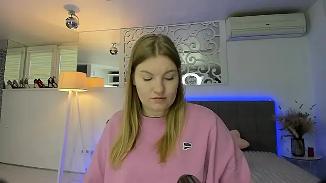 AshleyJoness online show from 10-16-25, 05:05