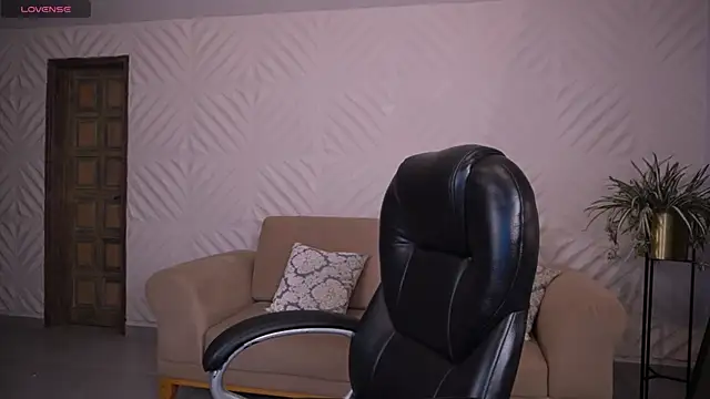 LiamCarterX online show from 12-16-25, 05:11