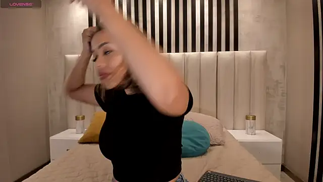 LiamCarterX online show from 05-01-26, 12:21