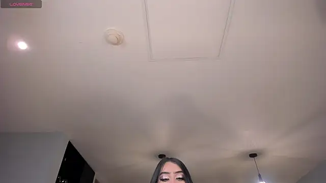 LeahLombardi  online show from 03-21-26, 03:52