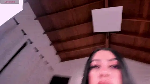 Snapshot of LeahLombardi_ chatting on 09-24-25, 03:35 LeahLombardi online show from 09-24-25, 03:35