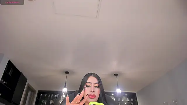 LeahLombardi  online show from 03-17-26, 03:42