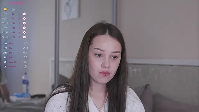 chillgirll online show from 05-18-26, 04:40