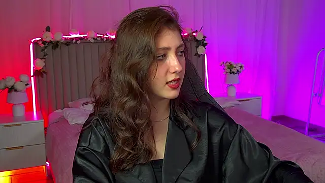 Mary Miiller online show from 11-29-25, 01:00