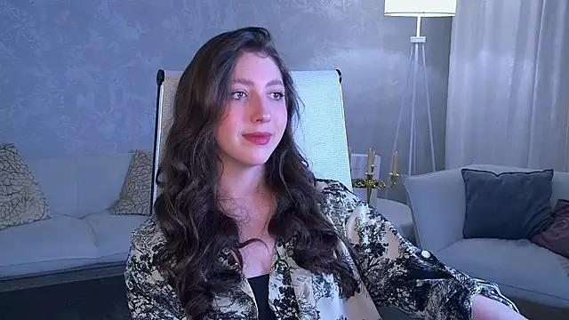 Snapshot of Mary_Miiller chatting on 06-11-26, 06:43 Mary Miiller online show from 06-11-26, 06:43