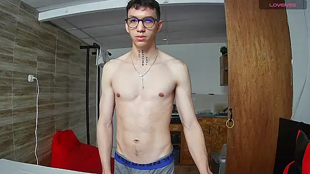 angelicious  online show from 09-30-25, 12:11