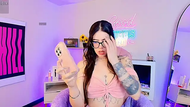 Alice Vixen online show from 05-02-26, 12:32