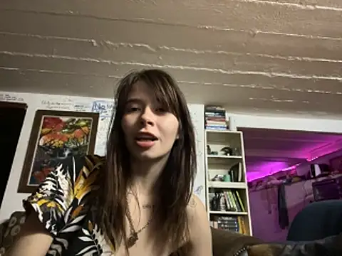 the holy t online show from 11-18-25, 06:33