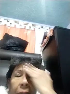 OliviaMorris1 online show from 11-24-25, 08:42