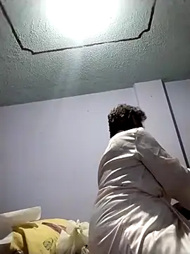 OliviaMorris1 online show from 10-24-25, 10:47