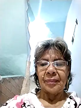 OliviaMorris1 online show from 05-09-26, 03:15