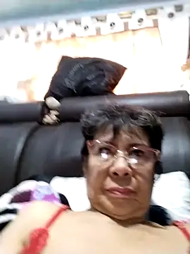 OliviaMorris1 online show from 10-25-25, 05:13