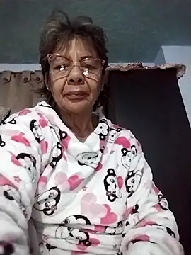 Snapshot of OliviaMorris1 chatting on 02-12-26, 09:53 OliviaMorris1 online show from 02-12-26, 09:53