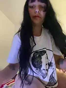 Snapshot of Abril_thompson98 chatting on 10-17-25, 09:49 Abril thompson98 online show from 10-17-25, 09:49