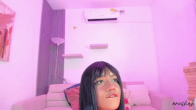 anuskah online show from 09-30-25, 07:42