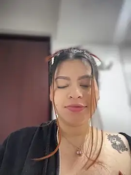 Yaqui elle online show from 01-06-26, 03:43