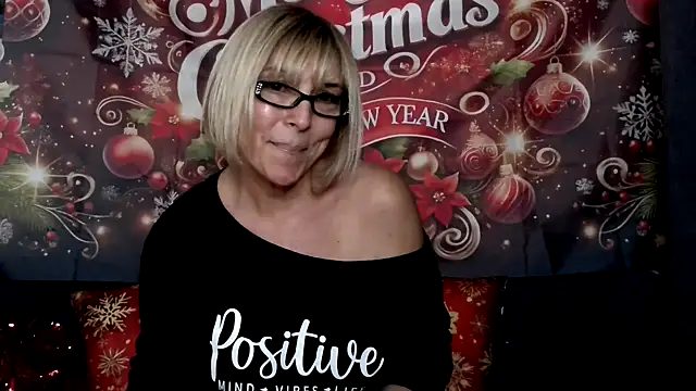 ClassyNAWTYBritMILF online show from 12-22-25, 09:48