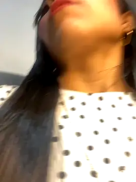 Rosa 25x online show from 10-15-25, 01:08