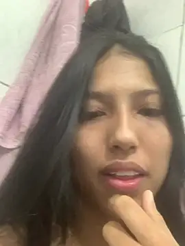 Snapshot of Auroragravidinha chatting on 03-30-26, 02:57 Auroragravidinha online show from 03-30-26, 02:57