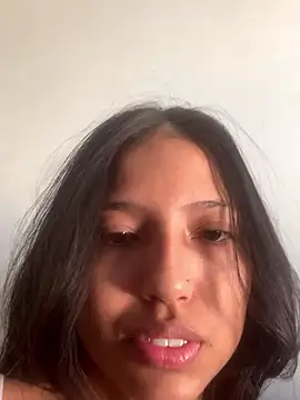 Snapshot of Auroragravidinha chatting on 01-08-26, 01:39 Auroragravidinha online show from 01-08-26, 01:39