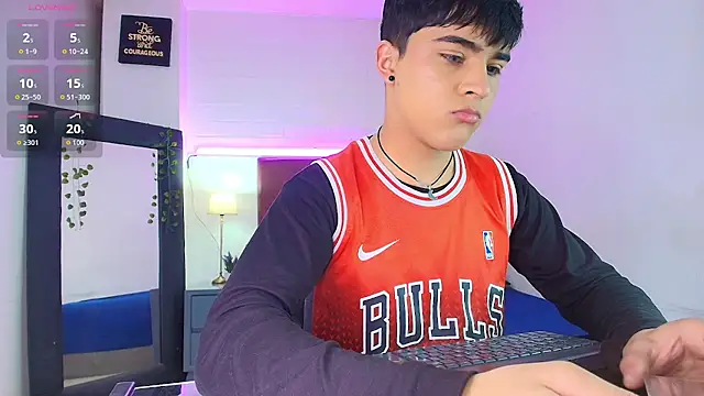 Lucass love online show from 09-25-25, 01:17