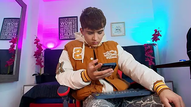 Lucass love online show from 02-26-26, 03:39