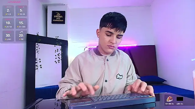 Lucass love online show from 10-02-25, 01:25