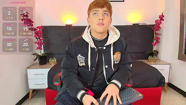 Lucass love online show from 05-26-26, 04:49