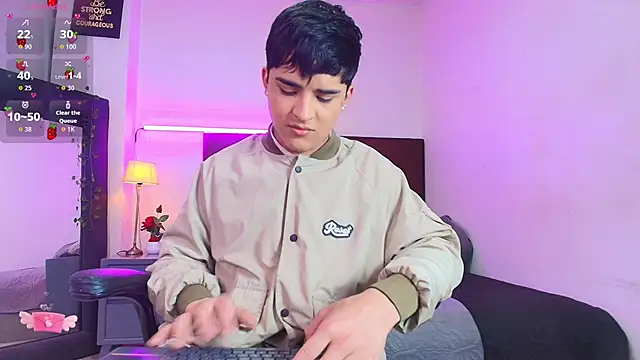 Lucass love online show from 11-26-25, 04:29