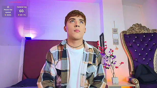Lucass love online show from 05-04-26, 04:43