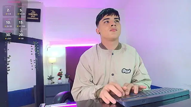 Lucass love online show from 09-30-25, 01:28