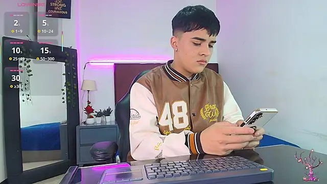 Lucass love online show from 10-26-25, 12:49