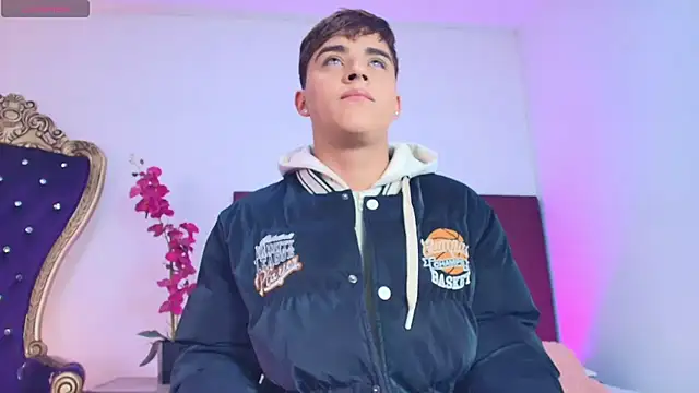 Lucass love online show from 02-13-26, 01:00