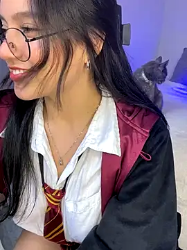 lunatorch online show from 10-18-25, 06:32