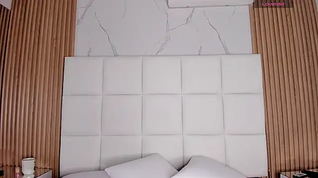 Meloddy Parkerr  online show from 02-22-26, 03:53