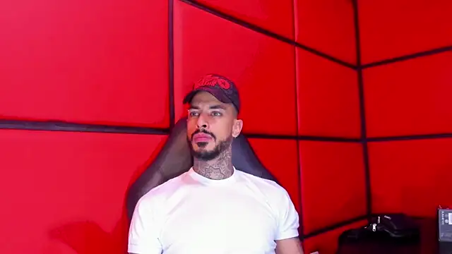 VinzenzRizzo online show from 02-25-26, 04:45