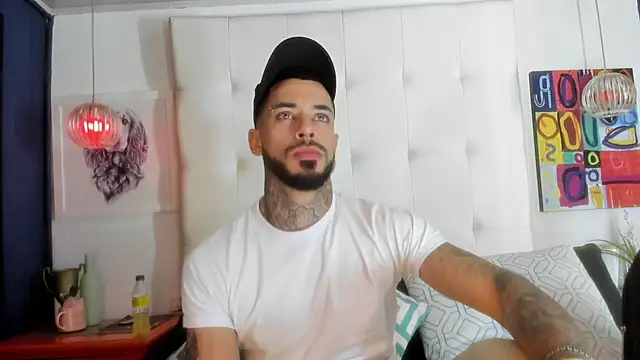 VinzenzRizzo online show from 07-06-26, 03:24