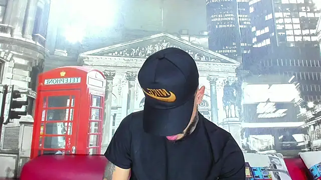 VinzenzRizzo online show from 10-18-25, 04:47