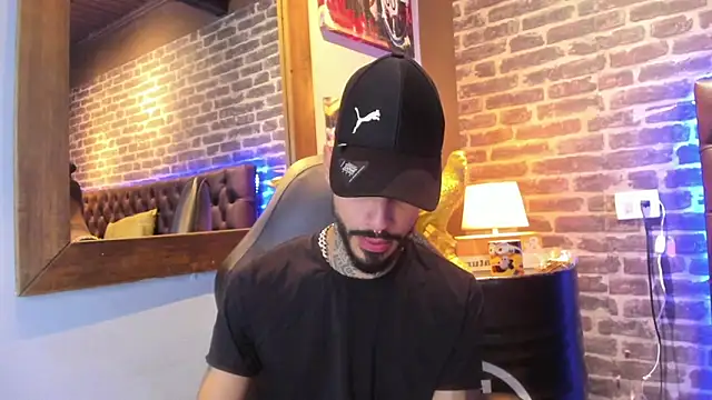 VinzenzRizzo online show from 09-10-25, 04:33