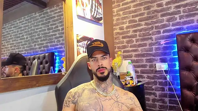 VinzenzRizzo online show from 11-23-25, 06:01