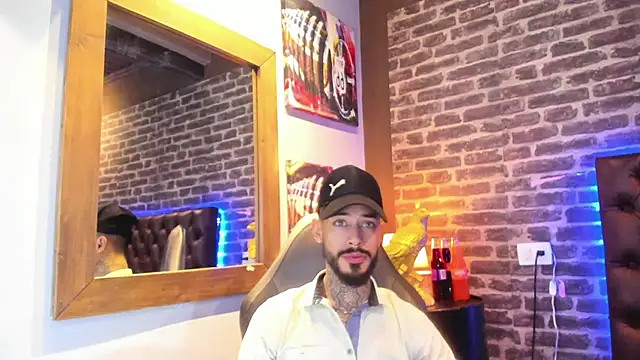 VinzenzRizzo online show from 09-24-25, 04:19