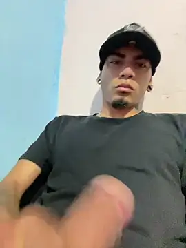 Ricardo2334 online show from 02-25-26, 02:39