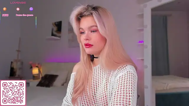 ShyEmma  online show from 04-07-26, 01:07