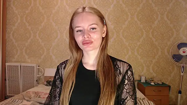 Kitkaat00 online show from 04-27-26, 07:01