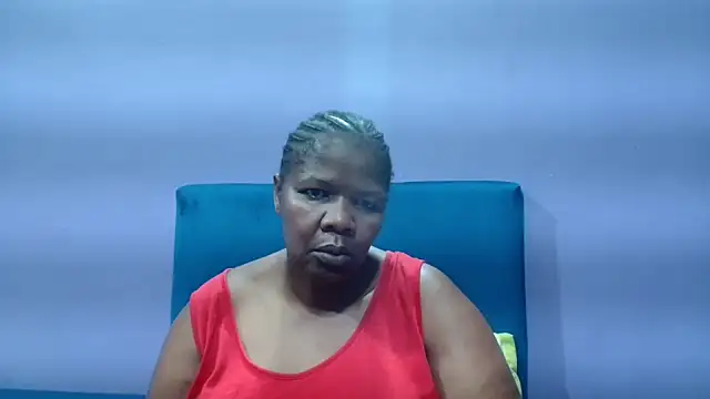 Snapshot of NaughtyChubbyZoe chatting on 10-09-25, 05:08 NaughtyChubbyZoe online show from 10-09-25, 05:08