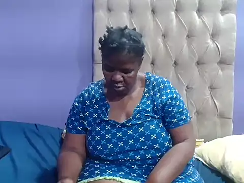 NaughtyChubbyZoe online show from 02-16-26, 04:55