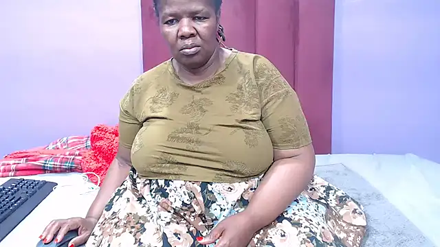 Snapshot of NaughtyChubbyZoe chatting on 09-18-25, 06:11 NaughtyChubbyZoe online show from 09-18-25, 06:11