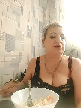 StarNicole online show from 11-12-25, 07:23